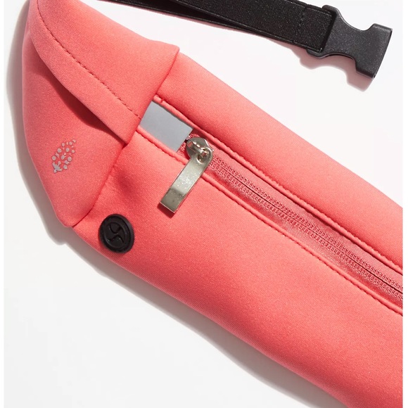 NWT FP Movement Runner Sling - Picture 2 of 4